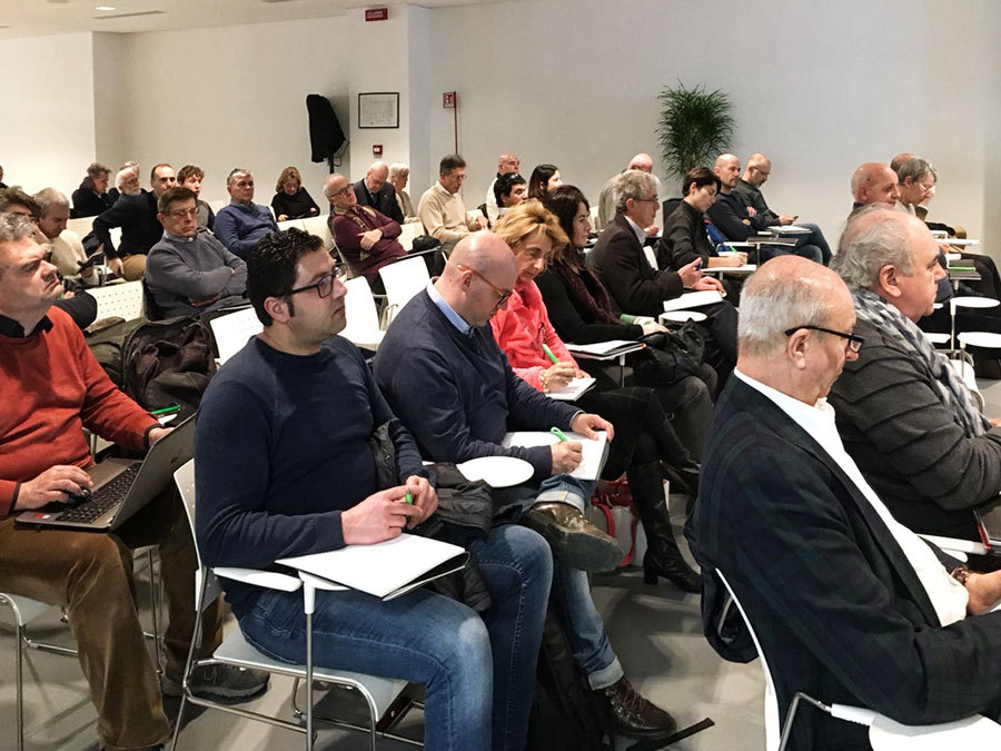 Ingegneri e architetti seguono il convegno sulle impermeabilizzazioni del 14 marzo 2018 sponsorizzato da Eterno Ivica a Padova